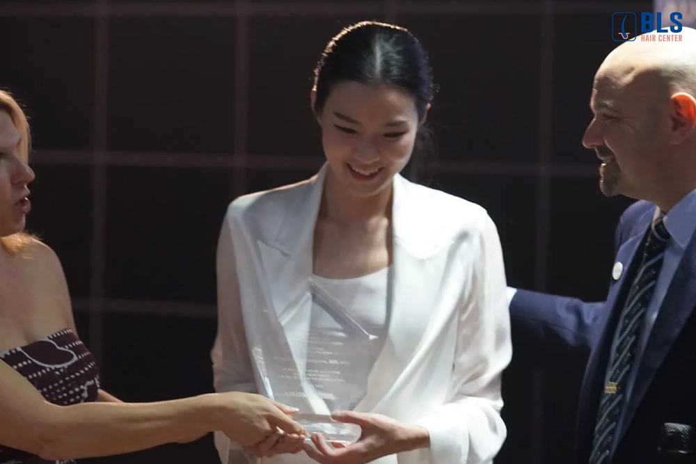 หมอฝน คนไทยคนแรกที่ได้รับรางวัลคะแนนสอบสูงสุดอันดับ 1 ของการสอบอเมริกันบอร์ด ภาคทฤษฎี และปฏิบัติ