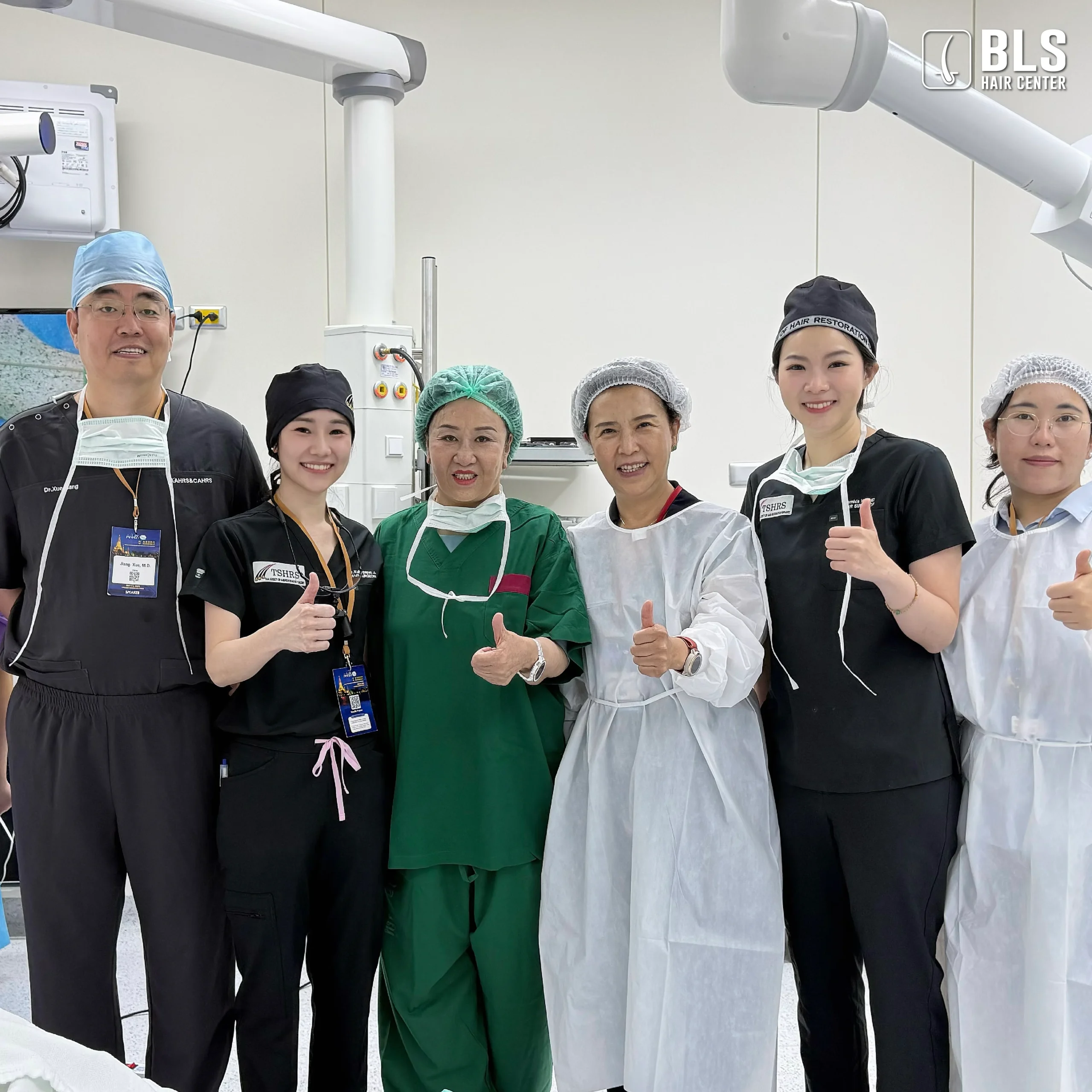 Live Surgery โชว์ปลูกผม ที่งาน AAHRS 2025
