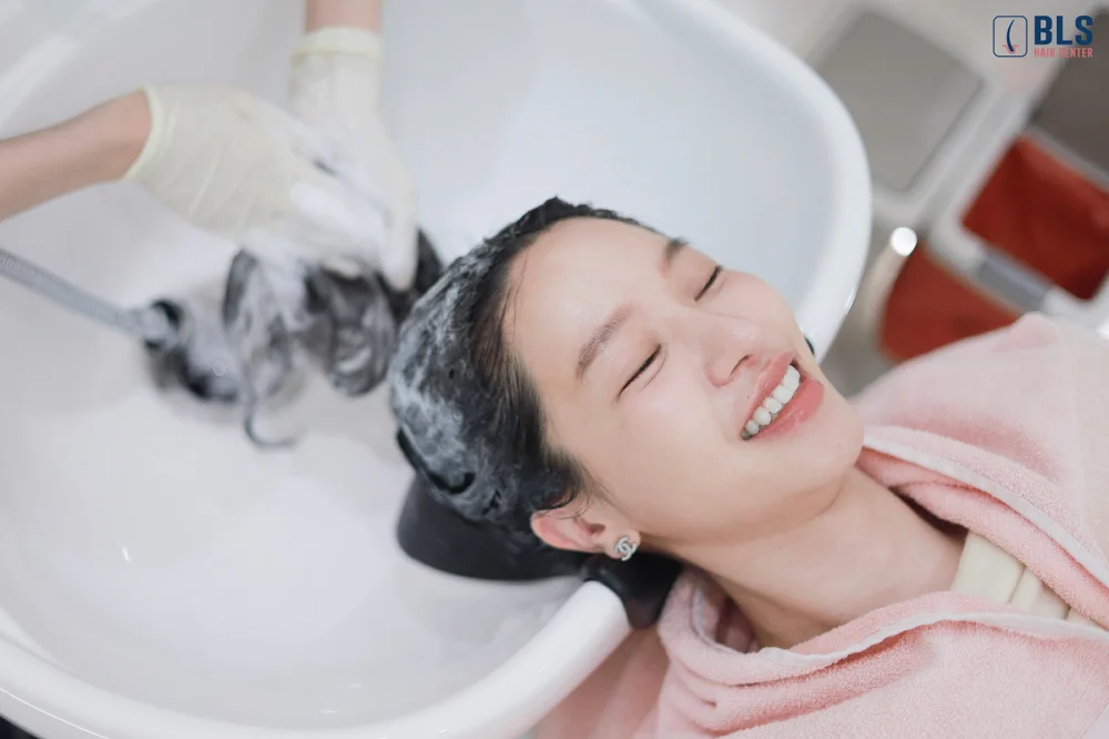 บริการสระผมหลังปลูก ที่ BLS