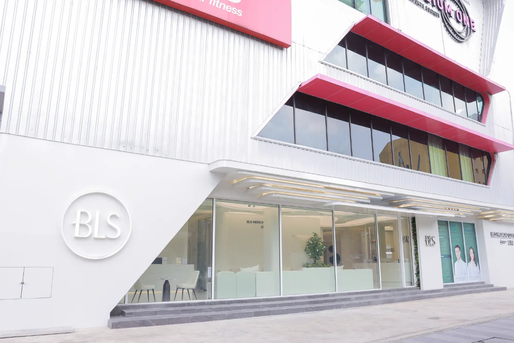 BLS & Blossom Stadium One คลินิกเสริมความงามใกล้ฉัน