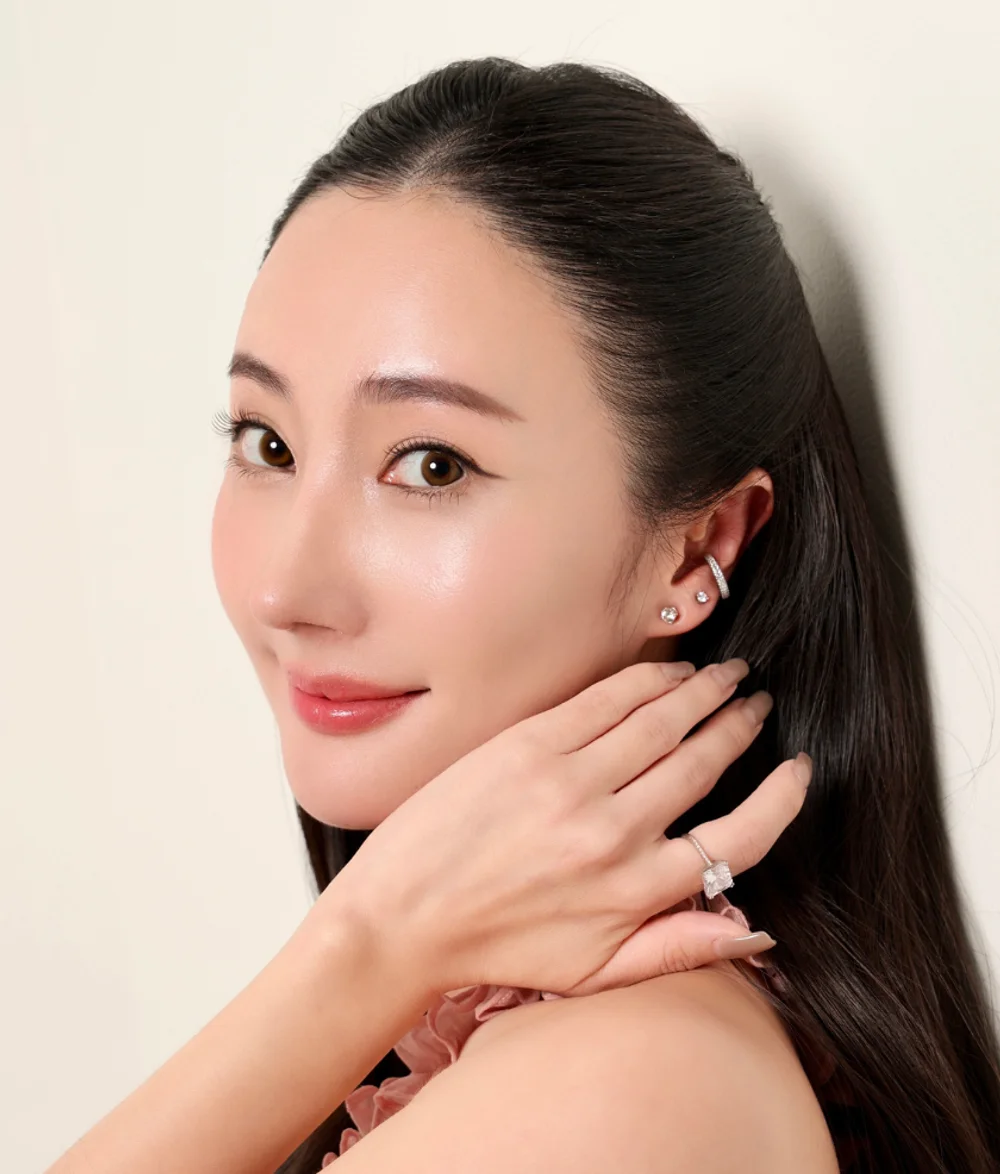 ปลูกผมผู้หญิง ( Female Hairline )